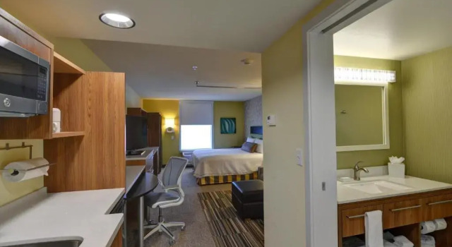 Номер Standard Home2 Suites by Hilton Idaho Falls