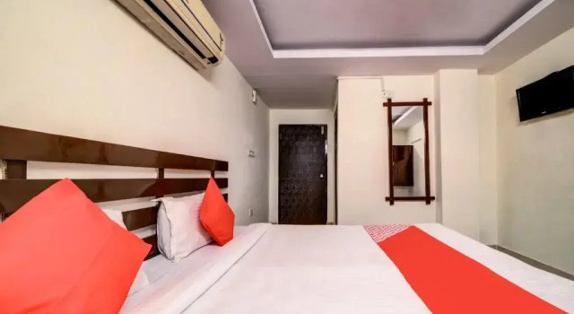 Hotel Samrat By OYO Rooms