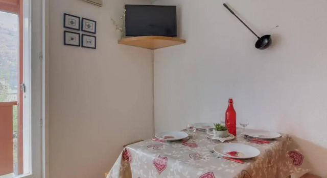 Appartement Esquièze-Sère, 1 pièce, 6 personnes - FR-1-402-30, Rezerwuj Apartament Esquieze-Sere Langwedocja-Roussillon