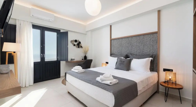 Двухместный номер Superior с балконом Cuore Santo Suites