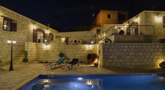 Aliki's House 1+ 2