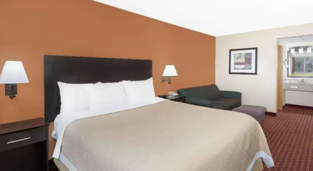 Номер Standard Days Inn by Wyndham Ames