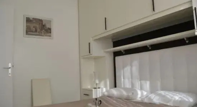 Апартаменты Renovated Flat With Pool and Terrace Near the Beach