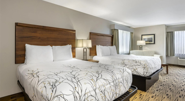 Четырёхместный номер Standard Best Western Plus Columbia River Inn