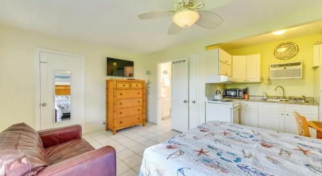 Апартаменты Beachfront Condo: Redington Shores Retreat!