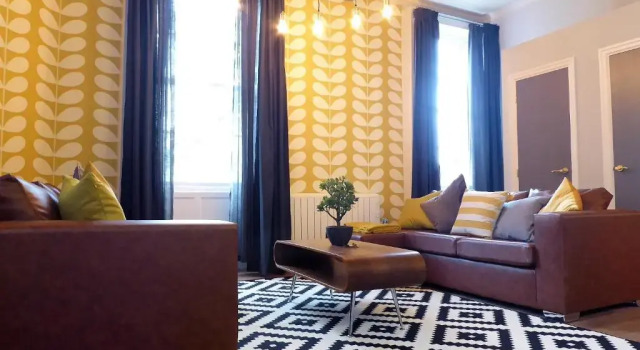 Апартаменты Superior The Broderick at Claremont Apartments