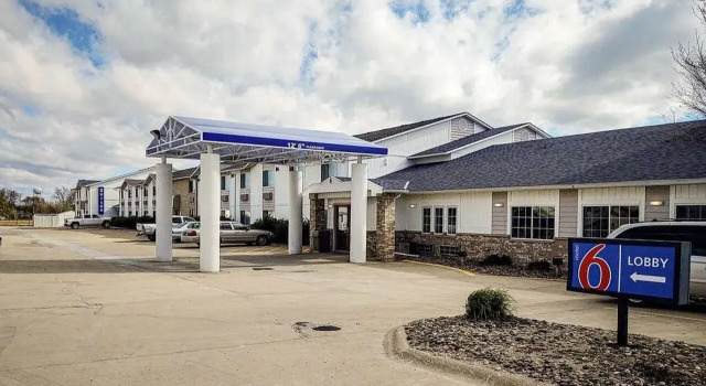 Motel 6 Stuart, IA