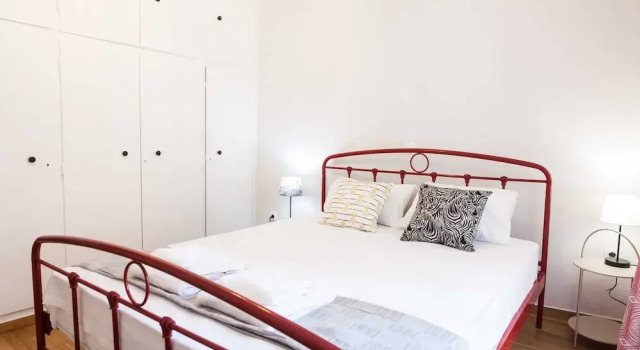 Modern New Apt next To Metaxourgeio, Забронировать Отель Метаксургио Афины, рядом с Станция метро Monastiraki