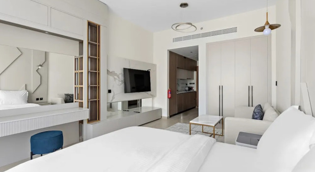 Charming Studio in Arjan With Pool and gym