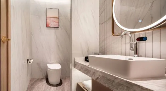 Четырёхместный люкс Venus International Hotel