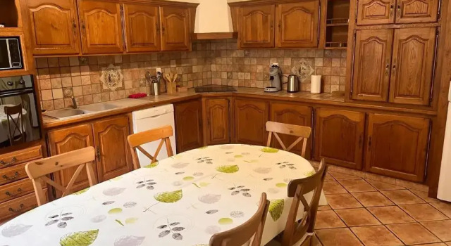 Вилла Domaine clos et arboré de 3 ha avec deux maisons