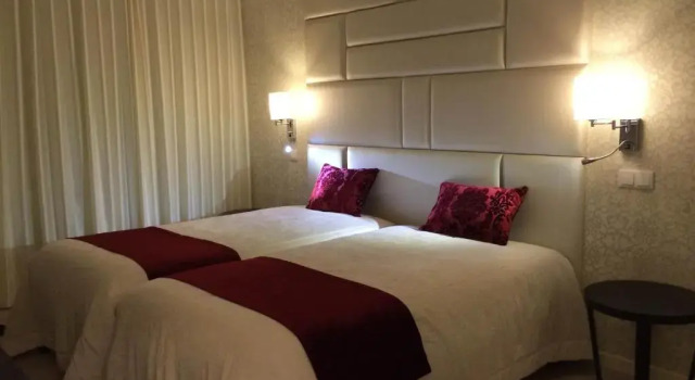Двухместный номер Standard Josefa D`Obidos Hotel