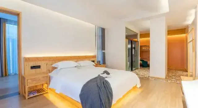 Люкс Deluxe Xichuan Zhongdugou Konggu Youlan Homestay