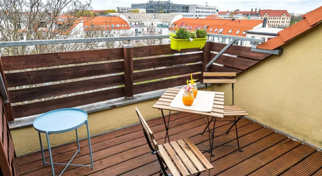 Schöne Dachterasse NETFLIX & PRIME Zentral Modern bis 4 Pers, Prenota Hotel Magdeburgo 