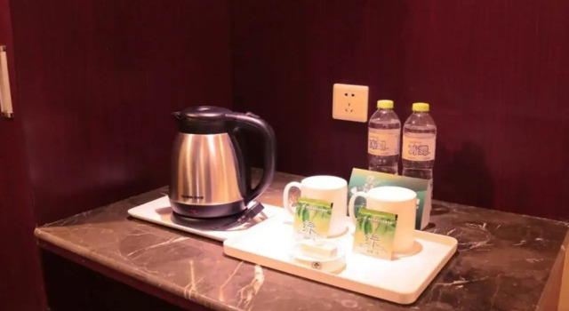 GreenTree Inn Jiangsu Taizhou Jichuan Road Wanda Plaza Business Hotel, Book Hotel Hotels in Taizhou with Parking, Parking