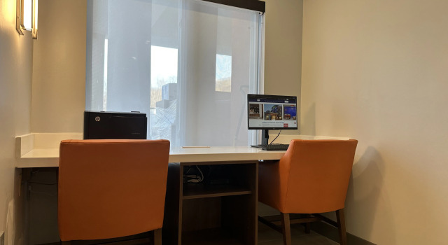 Holiday Inn Express and Suites Meriden, an IHG Hotel, Reserva ahora Hotel Meriden Connecticut