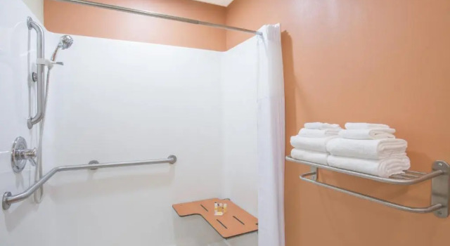 Номер Standard Days Inn & Suites by Wyndham Thibodaux