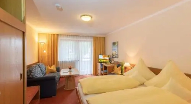 Gästehaus-Aparthotel Grabner, Varaa Huoneistohotelli Hotellit Baijeri pysäköinnillä, Pysäköinti
