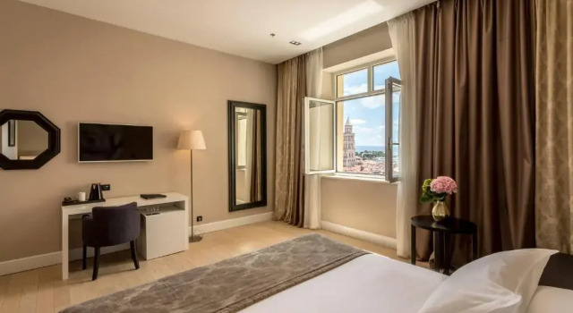 Двухместный номер Deluxe с видом на море Cornaro Hotel