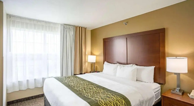 Двухместный люкс c 1 комнатой Comfort Inn & Suites Independence