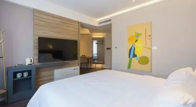 Люкс HanTing Hotel (Dalian Zhongshan Jiefang Road)