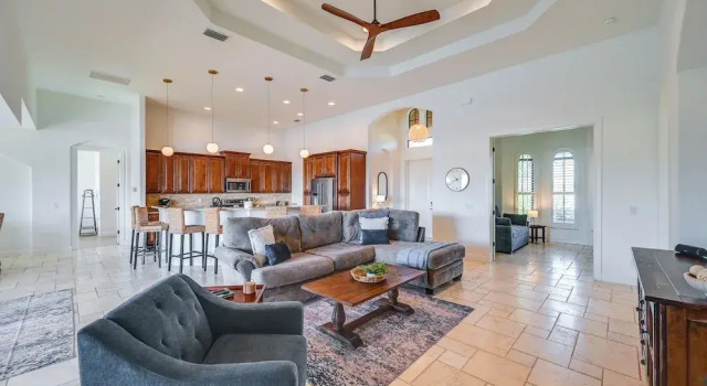 'paradise Palms' Cape Coral Home w/ Dock!
