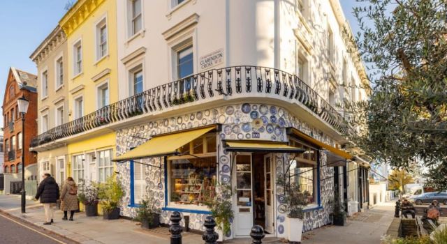 Bellevue Notting Hill 2 Bed by Holland Park, Забронировать Дом для отпуска Коттеджи Лондона, рядом с Ладброк Гров, Коттедж