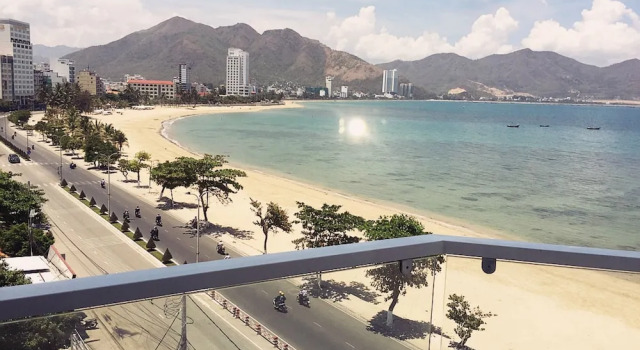 Номер Superior с балконом и с видом на море La Mer Hotel Nha Trang
