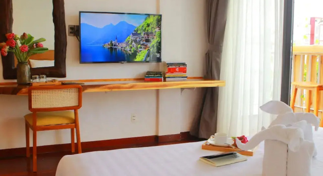 Двухместный номер Deluxe с балконом и с видом на город Duc Vuong Saigon Hotel - Bui Vien