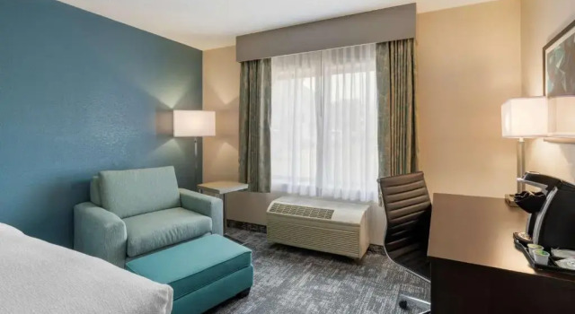 Люкс Best Western Watertown Inn & Suites