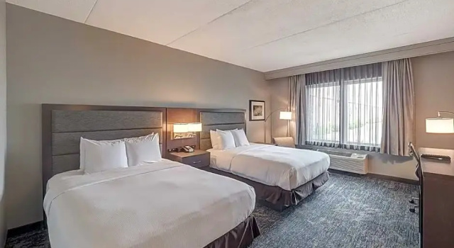 Run of House DoubleTree by Hilton Bloomington
