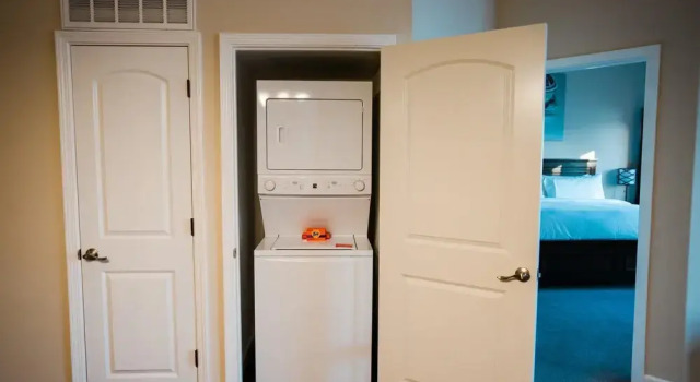 2 Bedroom Lake View Villa- 609, Boek Appartement Hotels in Missouri met zwembad, Zwembad