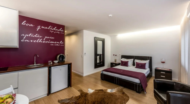 Двухместная студия с балконом Lounge Inn Guest House