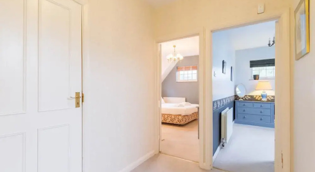 NEW Cosy 3 Bedroom Detached House West Finchley