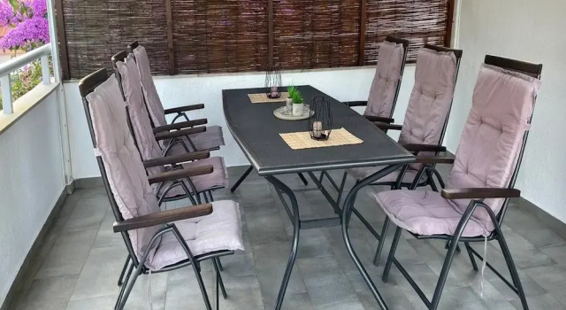 Коттедж с 4 комнатами Holiday Home Riva