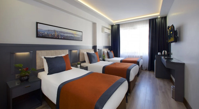 Трёхместный номер Hotel Eyfel