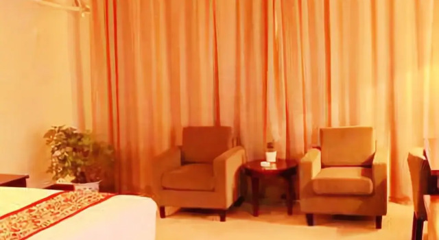 Luqiu Holiday Hotel, Prenota Hotel Huzhou Zhejiang