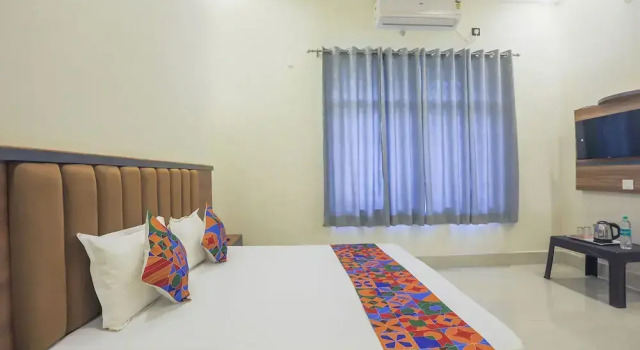 Номер Deluxe Fabhotel Downtown Residency