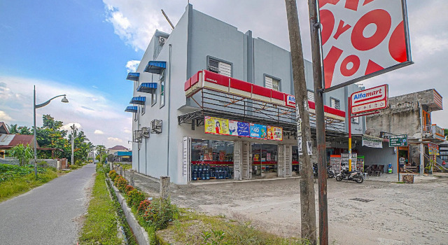 OYO 90637 Rumah Ni Karo, Rezerwuj Hotel Medan Sumatra
