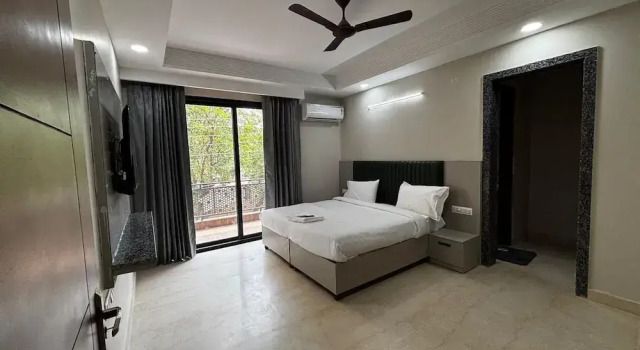 Студия Deluxe Aster Studio Serviced Apartment