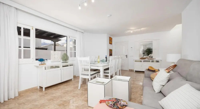 Вилла Villa Dulce in Tias With 4 Bedrooms and 2 Bathrooms