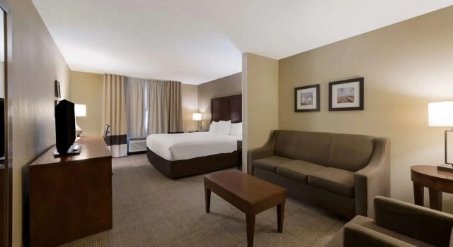 Двухместный люкс Comfort Inn Wichita East