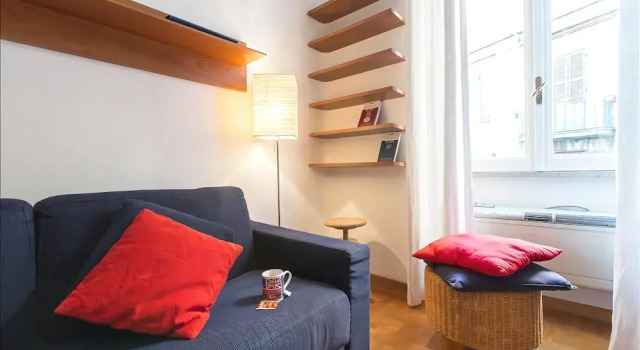 Bright and quiet Halldis apartment with small balcony