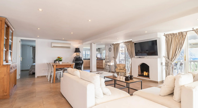Lets in the Sun - La Cala de Mijas - Apartment with Sea View, Забронировать Апартаменты/квартира Отели Ла-Кала-де-Михас с парковкой, Парковка
