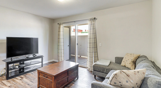Апартаменты Charming Condo w/ Patio, Near Downtown Reno!
