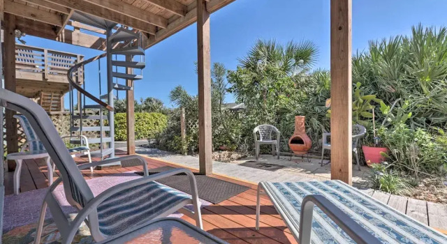 New Smyrna Beach Townhome: Steps to Ocean!