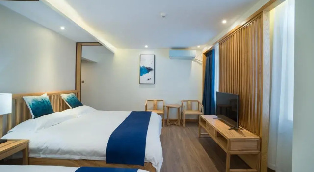 Семейный номер Standard Riverside Inn Guilin Central
