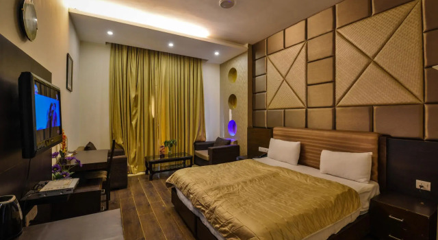 Hotel Golf View Suites