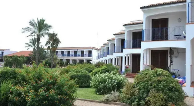 Hotel Club Santa Sabina, Buchen Sie Hotel Hotels in Carovigno mit Pool, Schwimmbad