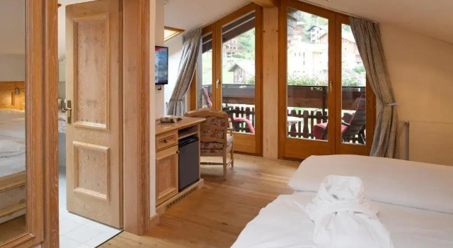 Двухместный номер Comfort с балконом Hotel Bella Vista Zermatt
